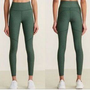 Outdoor Voices Warmup 7/8 Legging in Green